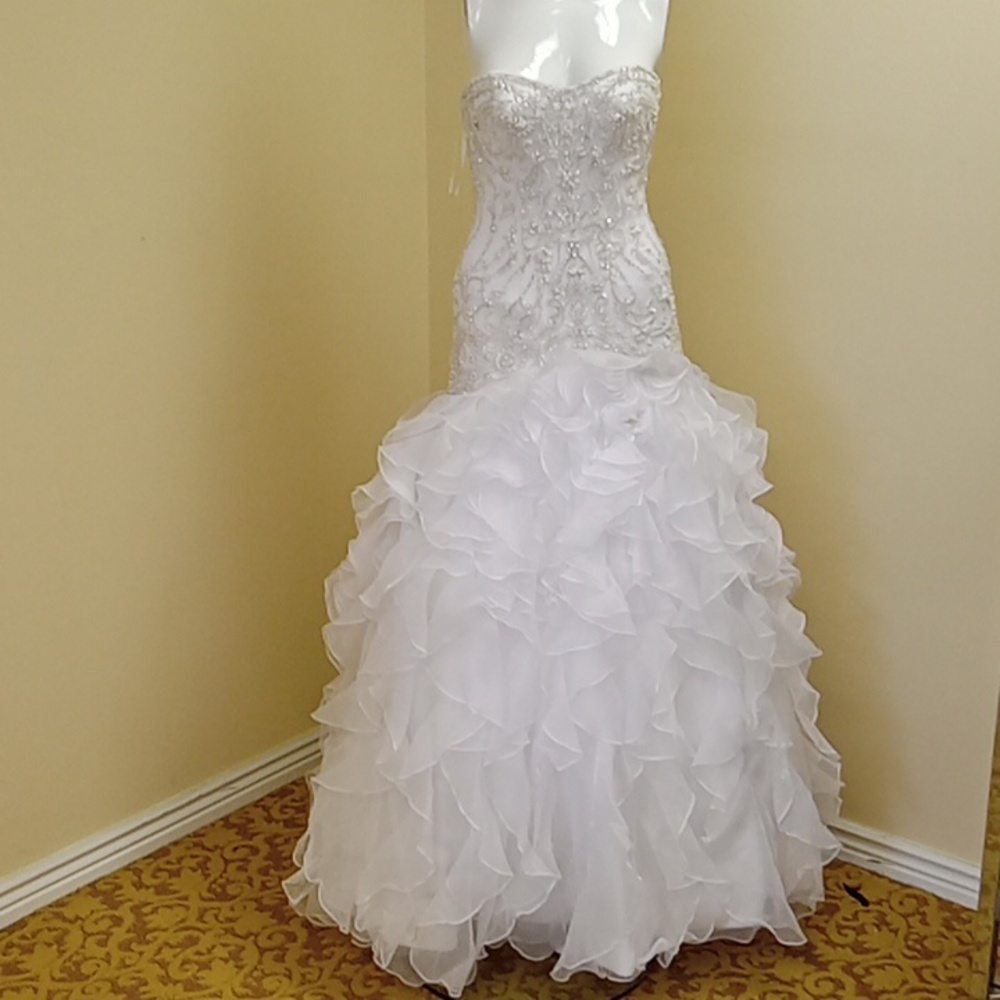 Private label Kenneth Winston size 4 wedding gown